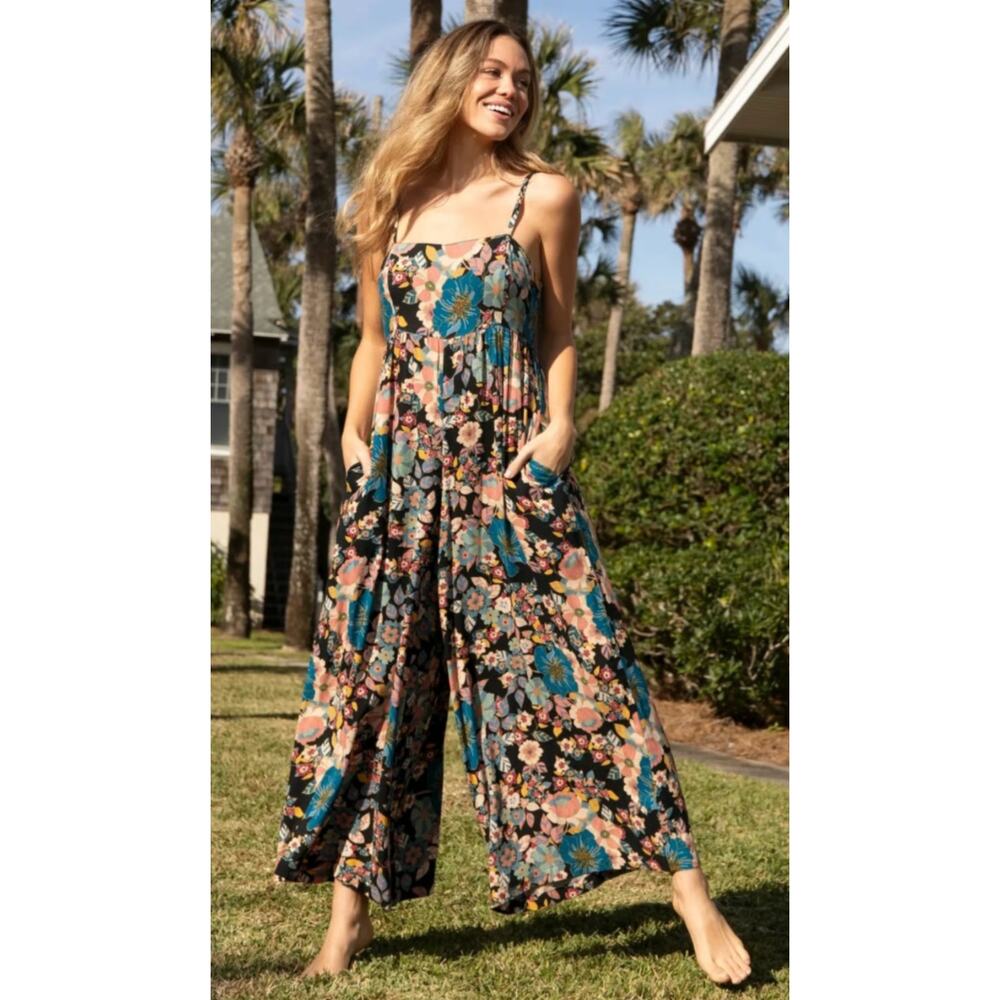 NATURAL LIFE Black Floral Wide-Leg Jumpsuit